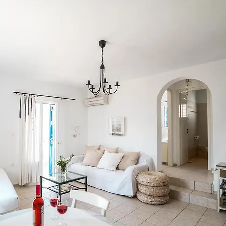 Plori And Appartement Aiyiáli