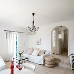Plori And Apartamento Egíali