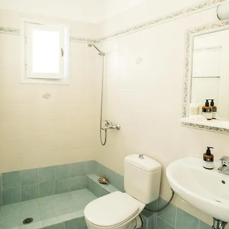 Plori And * 艾吉亚里