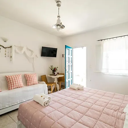 Plori And Apartment