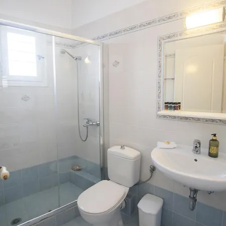 Plori And * 艾吉亚里